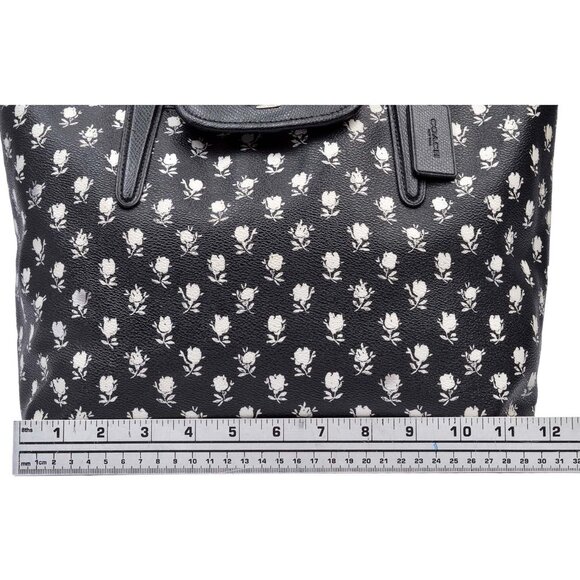 Coach Crosby Large Carryall Tote in Floral Printed Crossgrain Leather - Picture 12 of 15